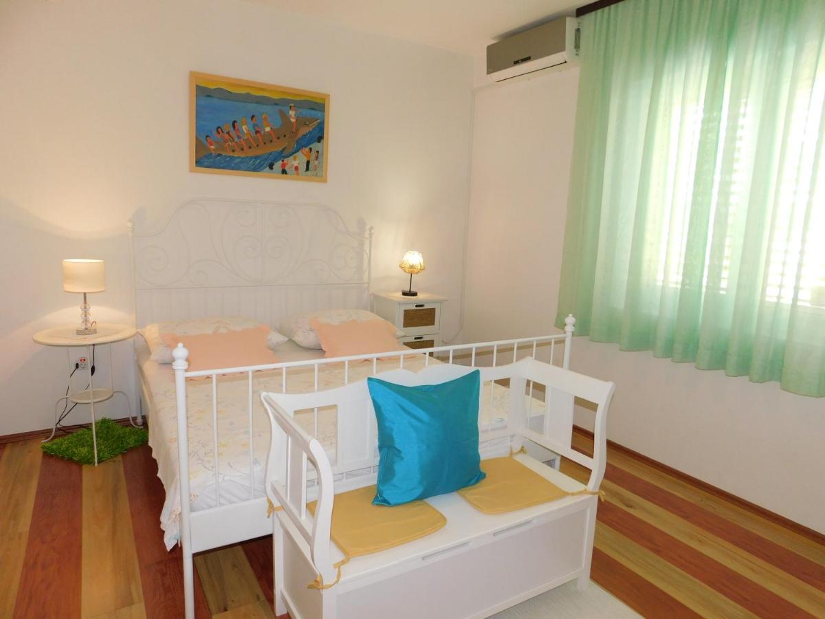 מאקרסקה Apartment Dalmatia Ketty מראה חיצוני תמונה