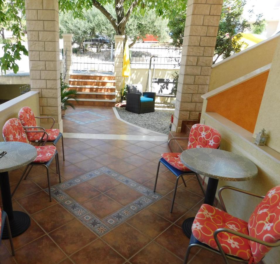 מאקרסקה Apartment Dalmatia Ketty מראה חיצוני תמונה