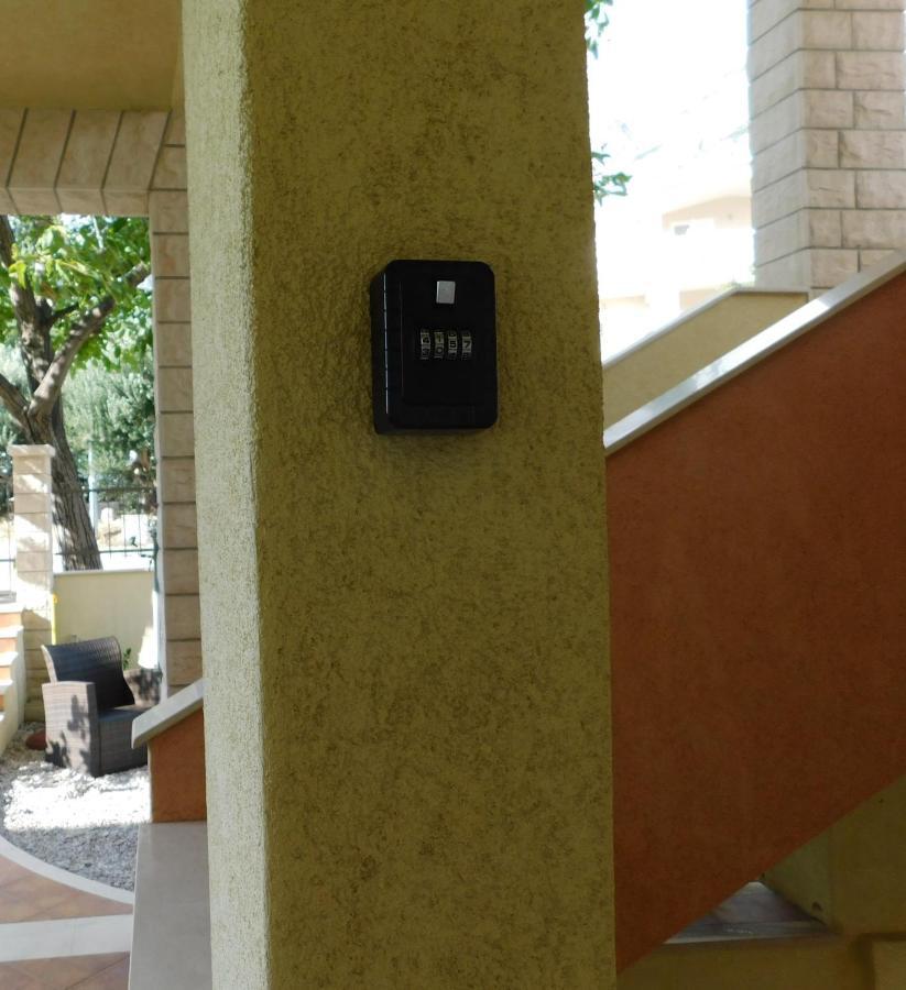 מאקרסקה Apartment Dalmatia Ketty מראה חיצוני תמונה